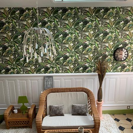 아브빌르 Les Capucines B&B 외부 사진