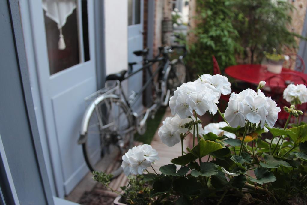 아브빌르 Les Capucines B&B 외부 사진