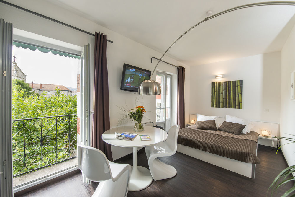 아브빌르 Les Capucines B&B 외부 사진