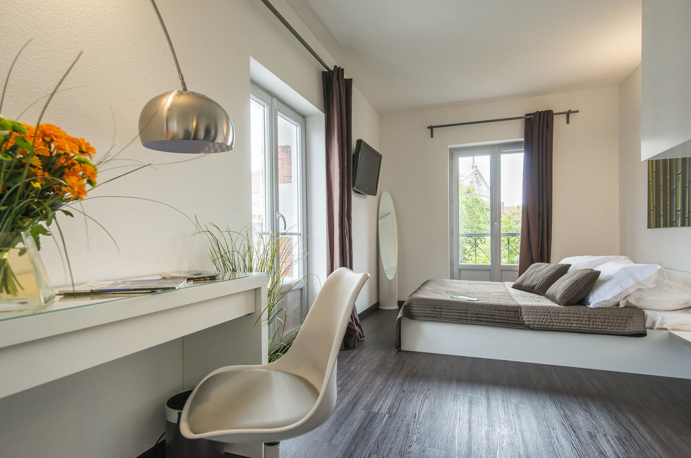 아브빌르 Les Capucines B&B 외부 사진